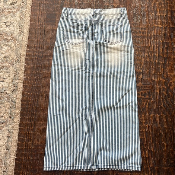 Sweet Modesty long denim railroad striped skirt - Picture 4 of 4